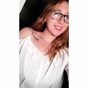 Meet your Posher, Alexis